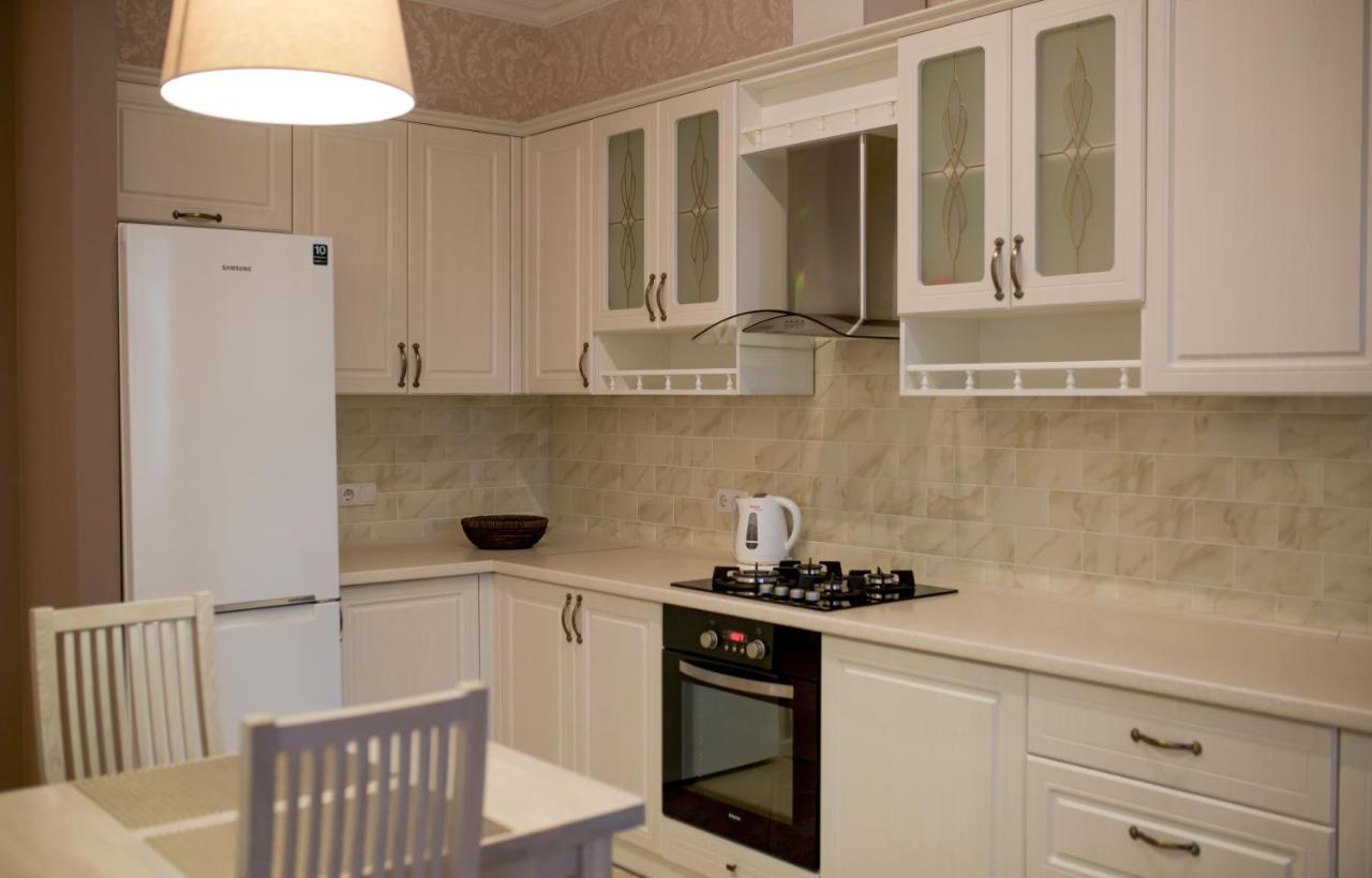 Remarkable Appartments In Town Center Poltava Esterno foto