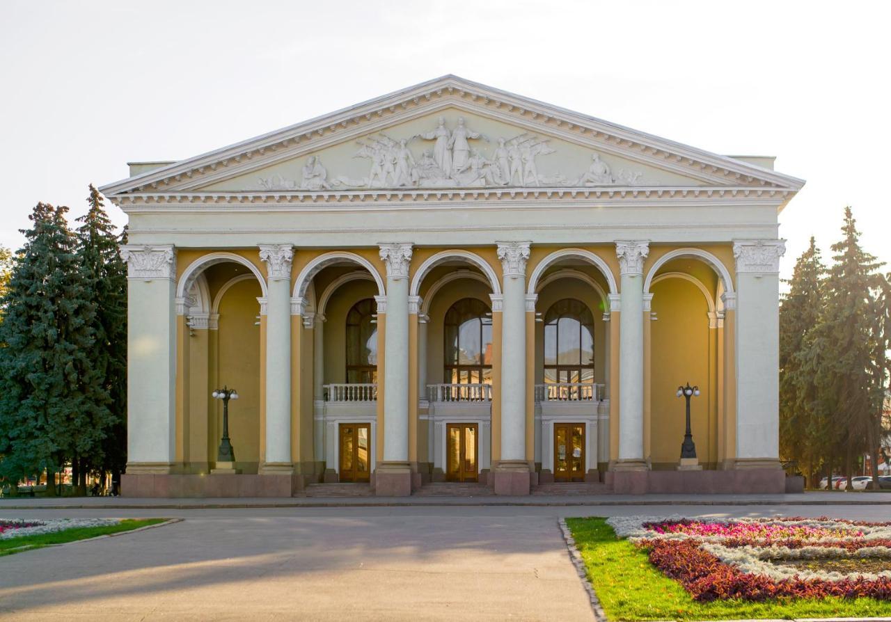 Remarkable Appartments In Town Center Poltava Esterno foto